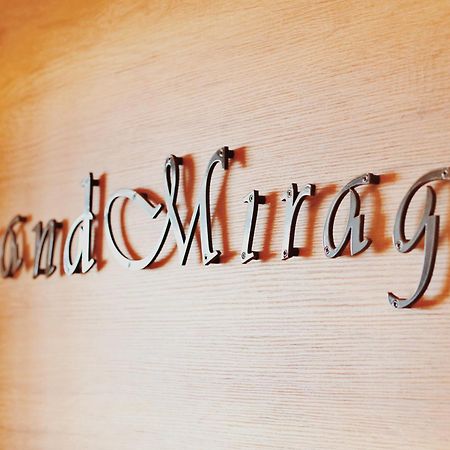 Grand Mirage Hotel Vlore Exterior photo
