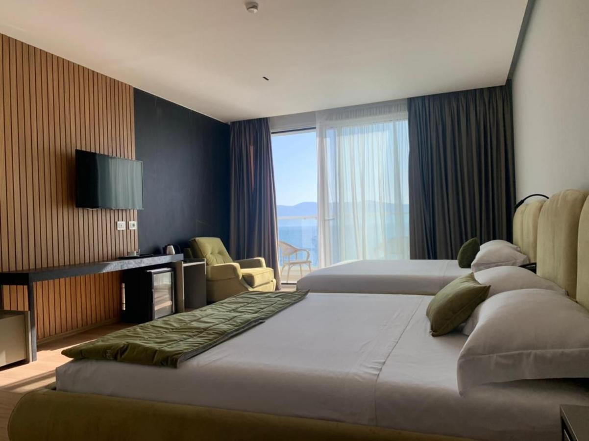 Grand Mirage Hotel Vlore Exterior photo