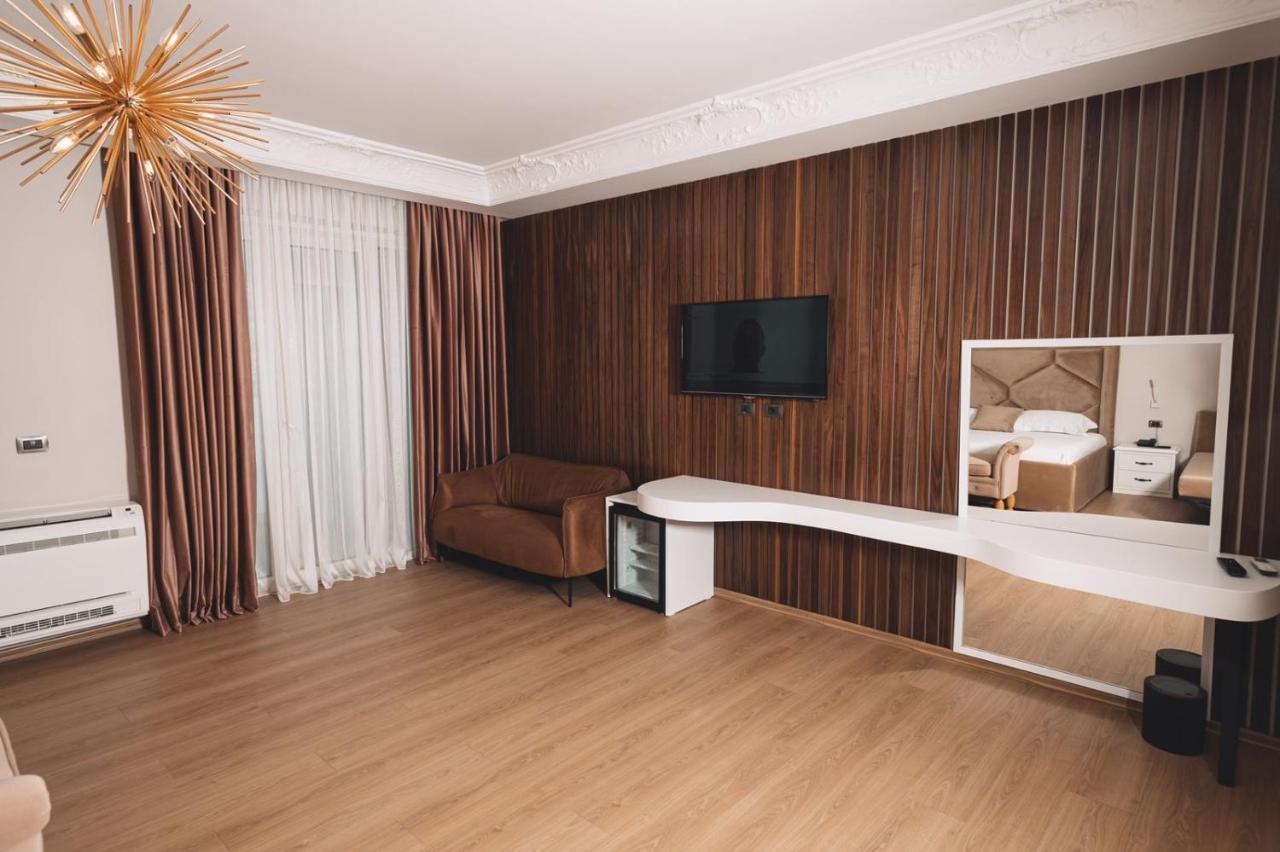 Grand Mirage Hotel Vlore Exterior photo